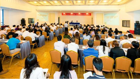 埋头赶路，也要抬头寻道