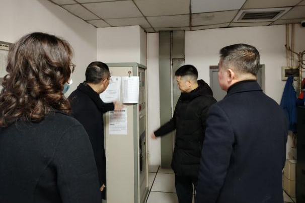 省尊龙凯时集团党委书记、董事长游勇检查督导春节安全生产并看望慰问干部员工